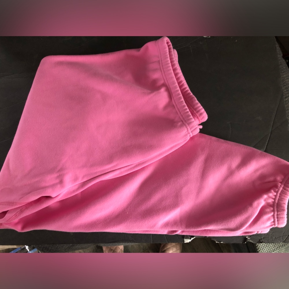 COPY - Skims “Barbie” Pink Sweatpants. Size XL
